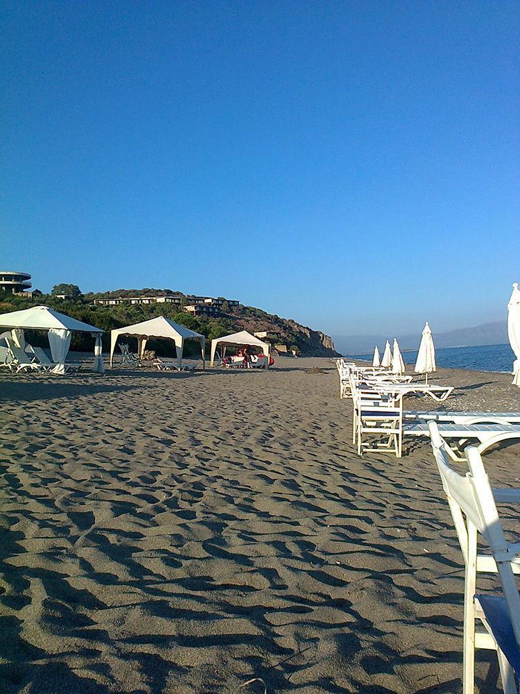 Niriides Villas Selinitsa Екстериор снимка